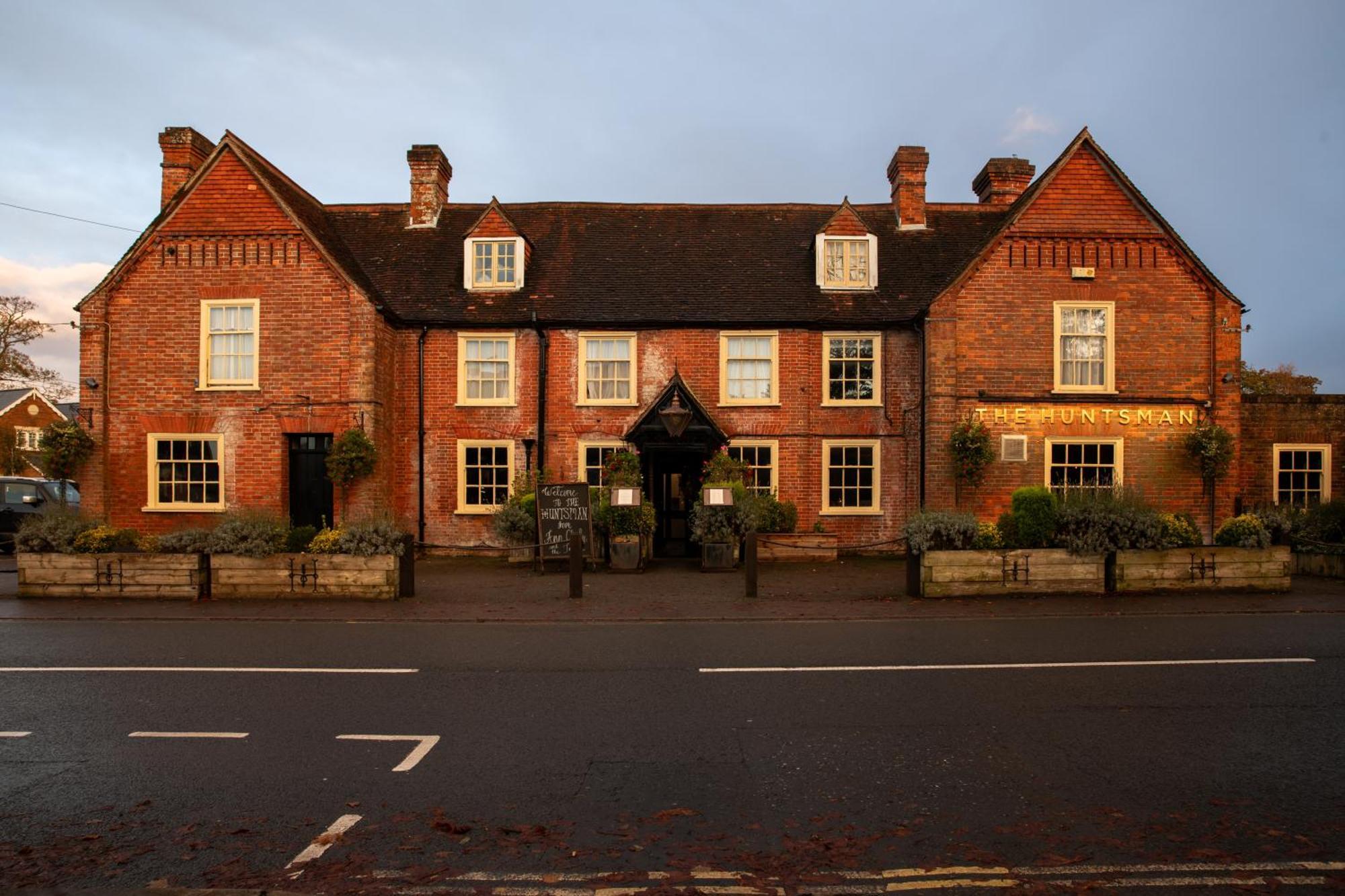 The Huntsman Of Brockenhurst Exterior foto